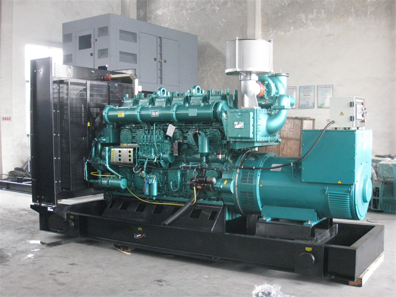 梨树200KW 柴油发电机的油耗是多少?